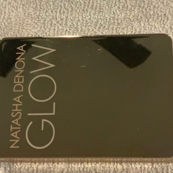 Natasha Denona- All over Glow Shade Light - Picture 5 of 5